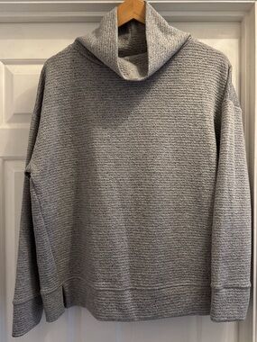Lifestyle “Calia” Lunar Jaquard Funnel Neck Gray Sweater/Sweatshirt Size Large